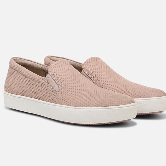 Naturalizer NEW LEATHER 8.5 W WIDE WIDTH Marianne Perforated Slip-On Sneakers - Picture 3 of 8